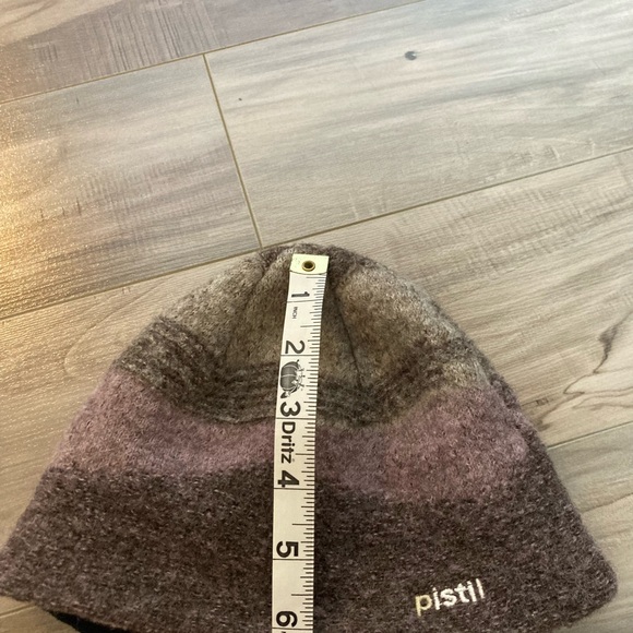 EUC Purple & Gray 100% Wool Pistil toque/beanie with an inner fleece band - Picture 6 of 6